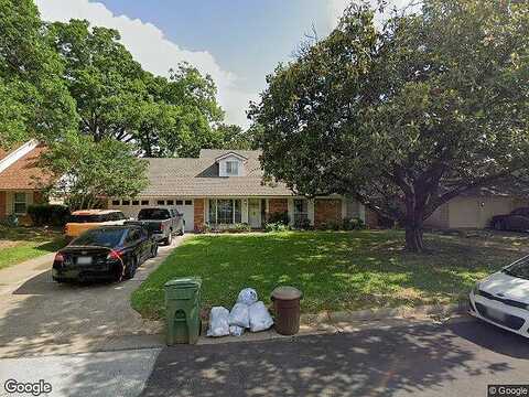 Lilly, ARLINGTON, TX 76010