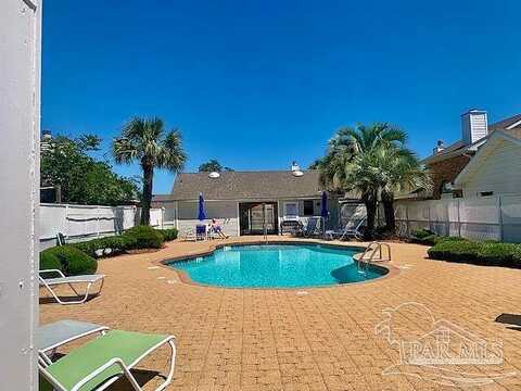 Grande, PENSACOLA, FL 32504