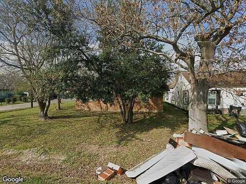 18Th, PORT ARTHUR, TX 77642