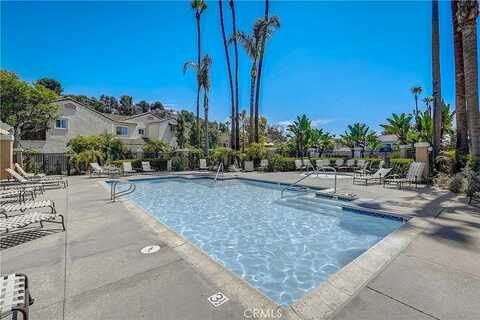 Chandon, LAGUNA NIGUEL, CA 92677