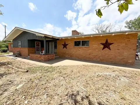 Service, ABERNATHY, TX 79311