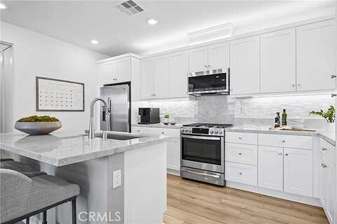 Lasso, LADERA RANCH, CA 92694