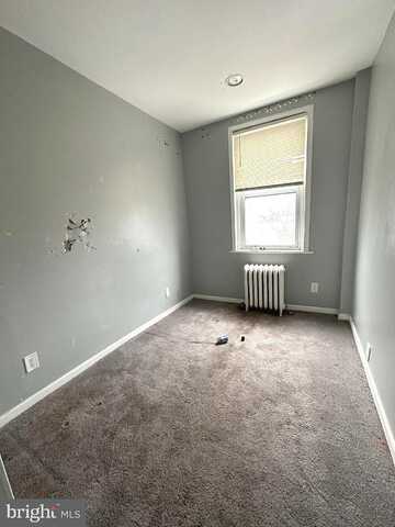 Lafayette Ave, Darby, PA 19023
