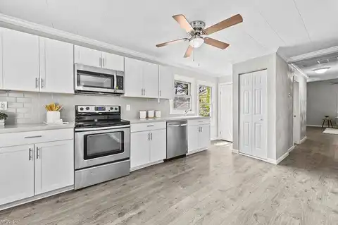 Magnolia, SUFFOLK, VA 23434