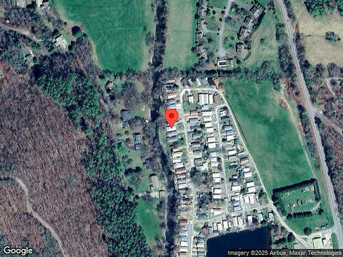 Riverbank, HIAWASSEE, GA 30546