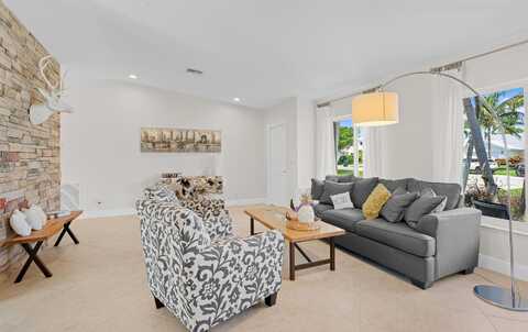 Country Club, BOCA RATON, FL 33487