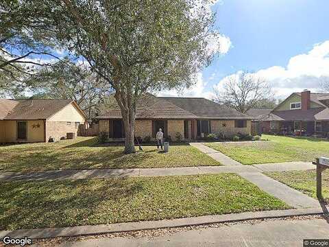 Erik, ANGLETON, TX 77515