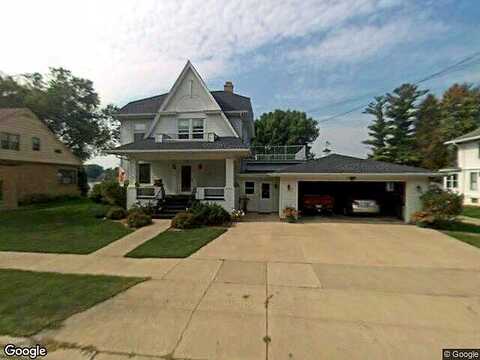 1St, WINNECONNE, WI 54986