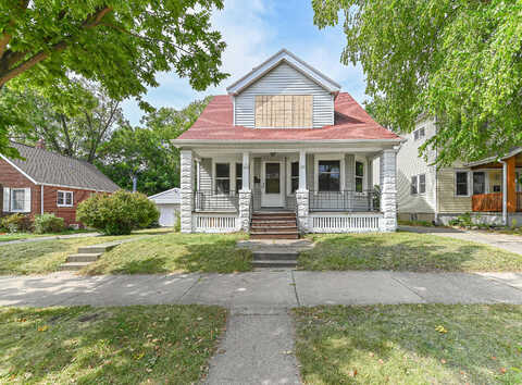 77Th, MILWAUKEE, WI 53213