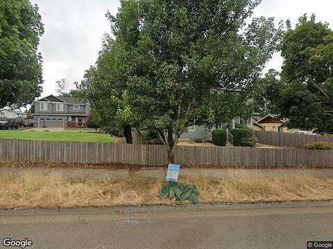 Tracey Lee, OREGON CITY, OR 97045