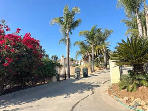Greenacres, FALLBROOK, CA 92028