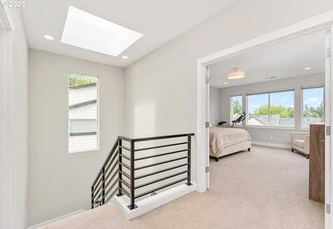 Walnut, PORTLAND, OR 97223