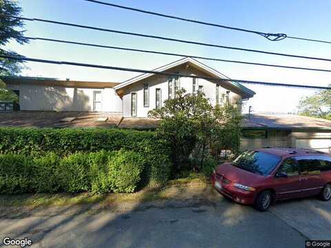 Broadway, HOQUIAM, WA 98550