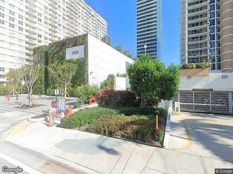 Ocean, HALLANDALE BEACH, FL 33009
