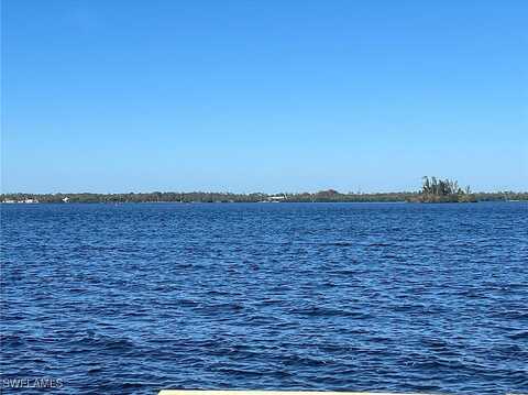 Live Oak Ln, Fort Myers, FL 33905