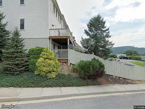 Sweet Cherry, HOLLIDAYSBURG, PA 16648