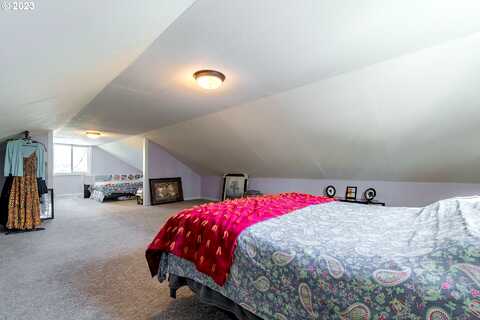 Parkway, PLEASANT HILL, OR 97455