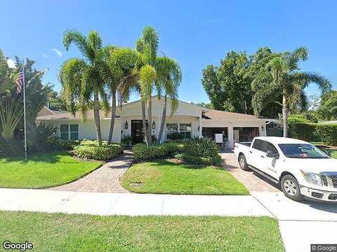 Ponce De Leon, BELLEAIR, FL 33756