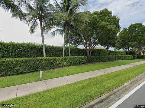 Castlelawn, NAPLES, FL 34113
