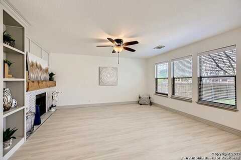 Tarrant, NEW BRAUNFELS, TX 78132