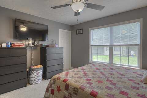 Peakland, PULASKI, VA 24301