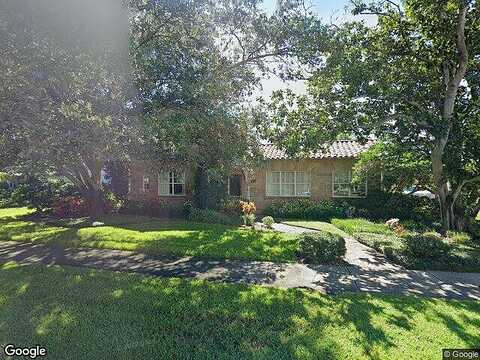 39Th, SAINT PETERSBURG, FL 33703
