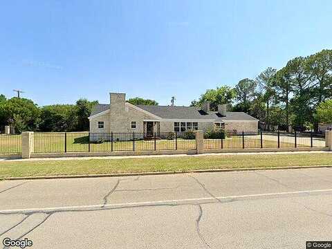 Highway 82, NOCONA, TX 76255