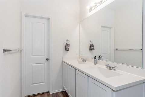 Alamandine, Crossroads, TX 76227