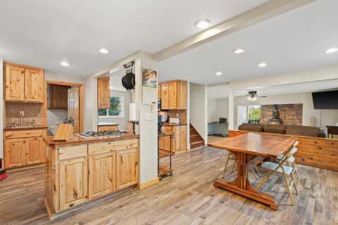 Hillside, HUBERTUS, WI 53033