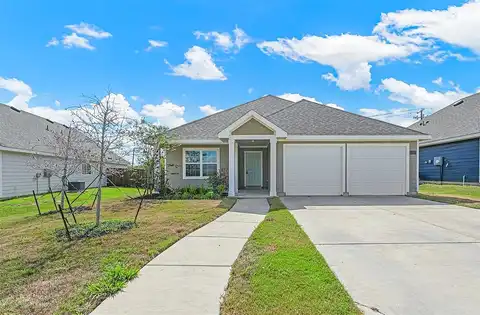 N Island Dr N, Terrell, TX 75160