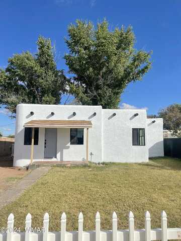 N 6Th Ave, Holbrook, AZ 86025