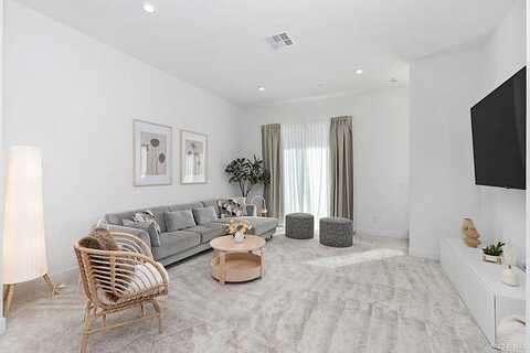 W Bushell Street, Anaheim, CA 92805