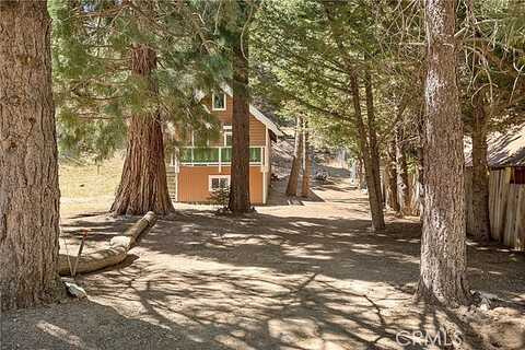 Meadow Lane, Green Valley Lake, CA 92341