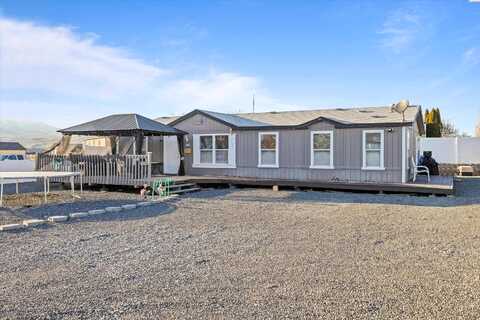 Sunshine Cir Sw, Mattawa, WA 99349