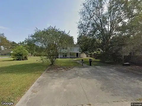 8Th, PORT NECHES, TX 77651
