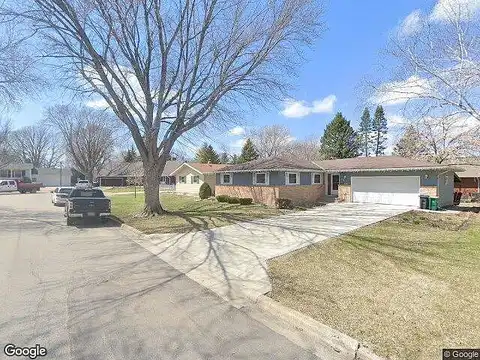 Circle, MARSHALL, MN 56258