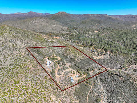 S Dandrea Rd, Mayer, AZ 86333