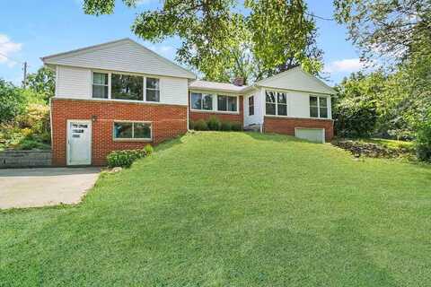 Prospect, PEWAUKEE, WI 53072