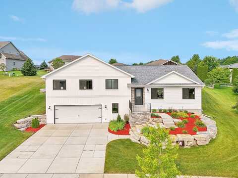 Little Fox, MOUNT HOREB, WI 53572