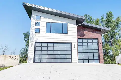 Longtail Beach, SUAMICO, WI 54173
