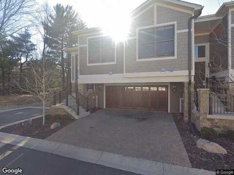 Oakcroft, WAYZATA, MN 55391