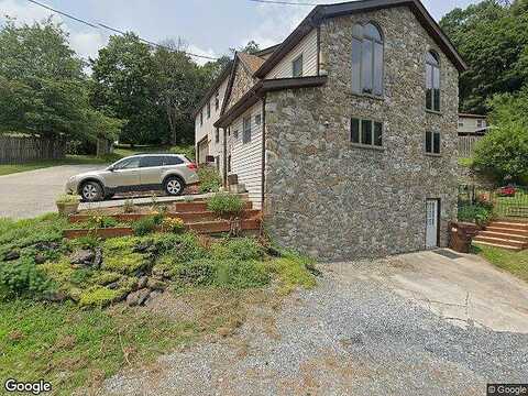 Charmian, BLUE RIDGE SUMMIT, PA 17214
