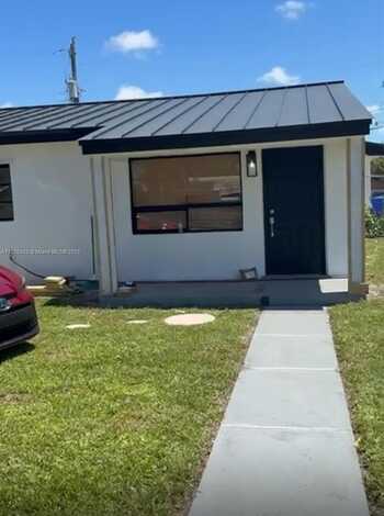 5666 Mayo St, Hollywood, FL 33023