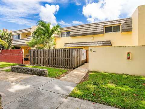 8329 SW 137th Ave, Miami, FL 33183