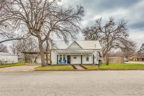 W 2Nd St, Weatherford, TX 76086