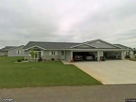 Amanda, ALEXANDRIA, MN 56308