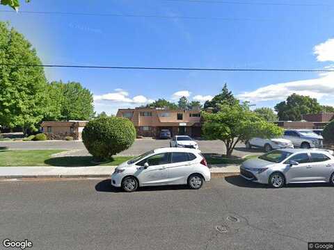 W Hood Ave, Kennewick, WA 99336