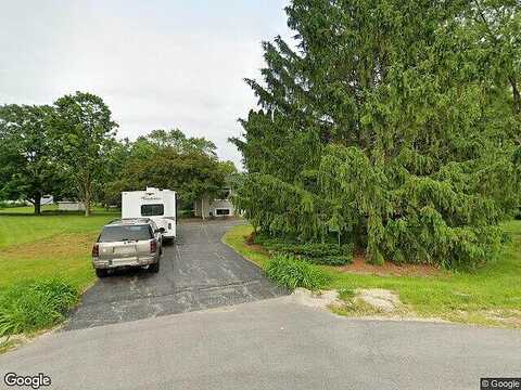 Ridgeway, MUKWONAGO, WI 53149