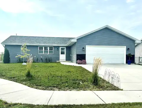 Plum, JANESVILLE, WI 53546