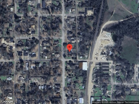 N Montgomery St, Gilmer, TX 75644